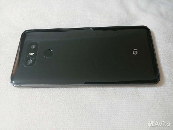 Телефон LG G6