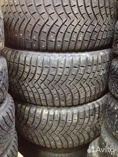 Michelin Latitude X-Ice North 2 275/40 R20
