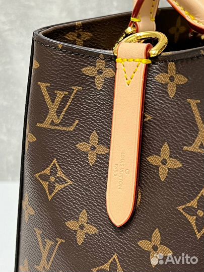 Сумка Louis Vuitton Женская