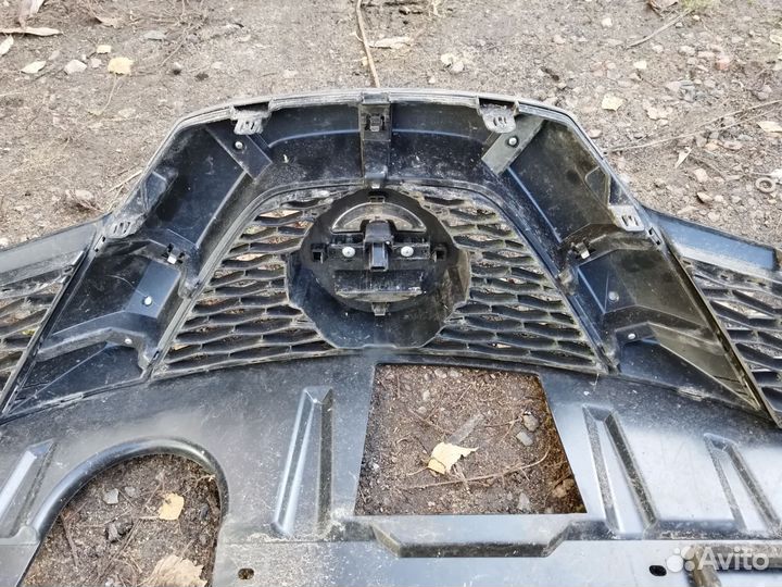 Решетка радиатора передняя Nissan X-Trail T32