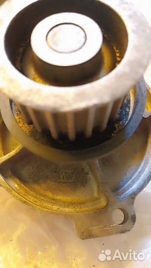 Водяная помпа на Крайслер Вояджер 2,5-2,8 crd