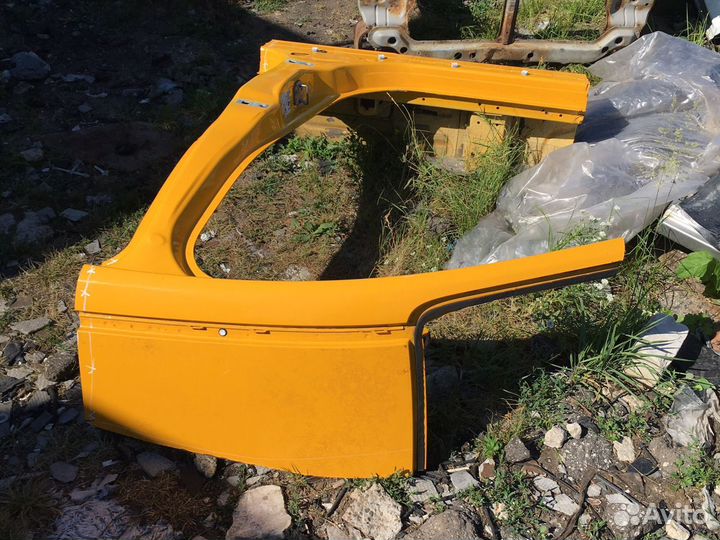 Стойка средняя левая Ford Focus 3