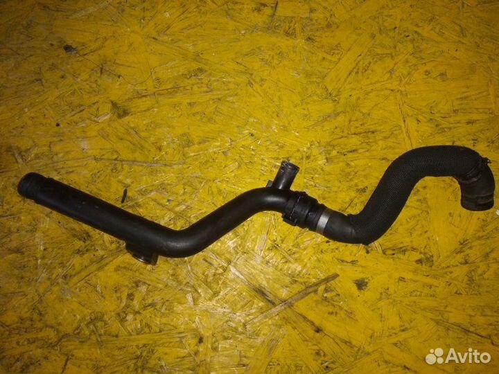 Патрубок системы охлаждения Audi A6 C6 caha 2010