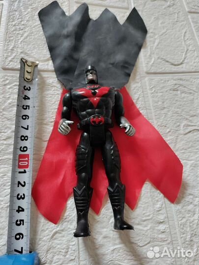Фигурка Бэтмен 90-х годов