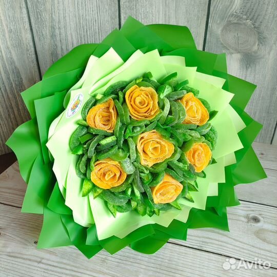 Съедобный букет из сухофруктов