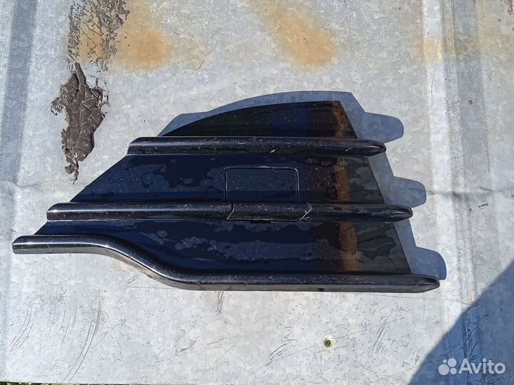 Заглушка переднего бампера правая ford Kuga с 2013