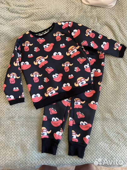 Одежда на девочку 122