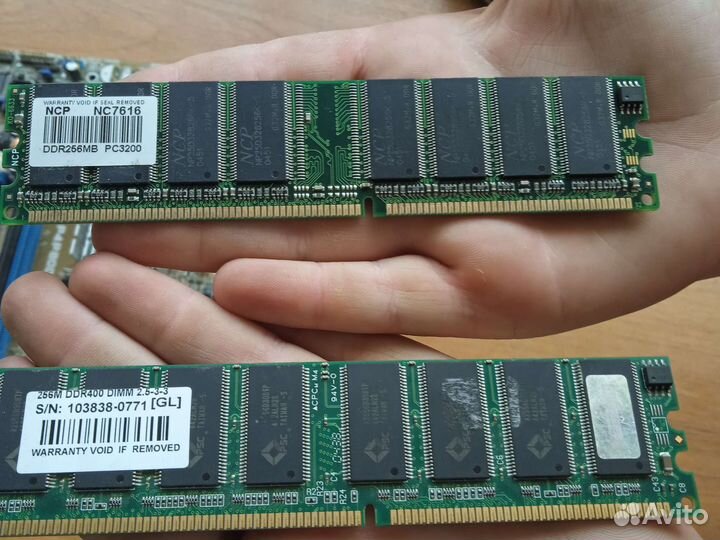 Материнская плата