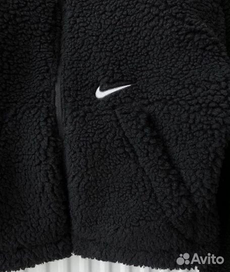 Женская куртка Nike новая