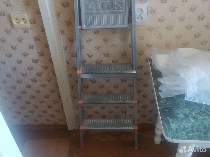 Этажерка,стремянка
