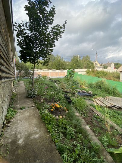 Дом 274,2 м² на участке 9 сот.