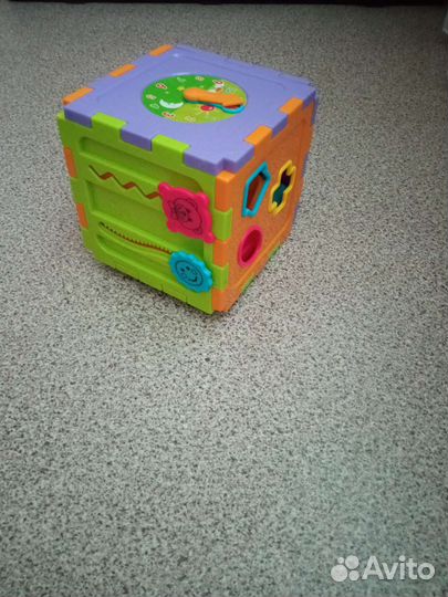 Детские развивающие игрушки