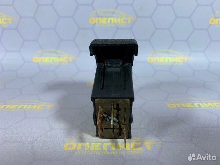 Кнопка аварийки Opel Astra G