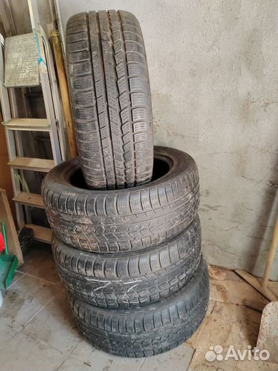 Roadstone Winguard Sport 235/55 R17