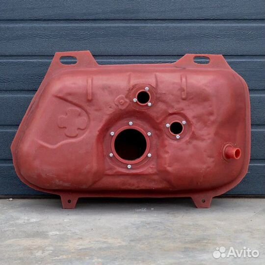 Топливный бак Suzuki Grand Vitara 1