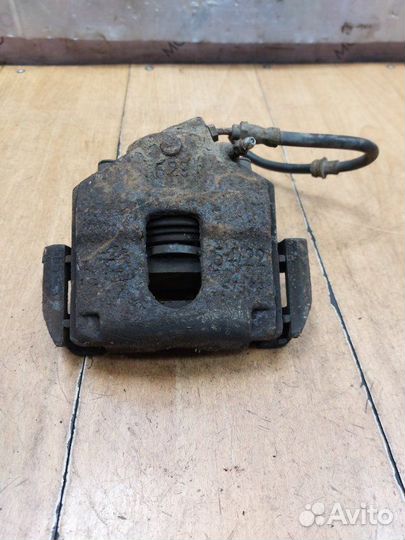 Тормозной суппорт передний левый Ford Fiesta fujb