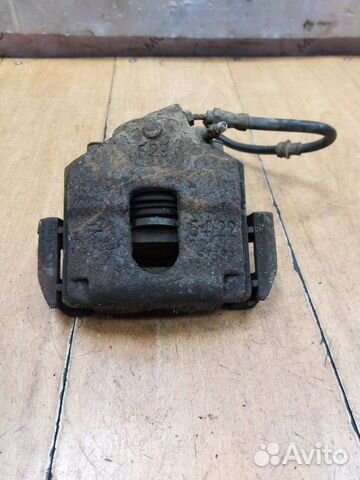 Тормозной суппорт передний левый Ford Fiesta fujb