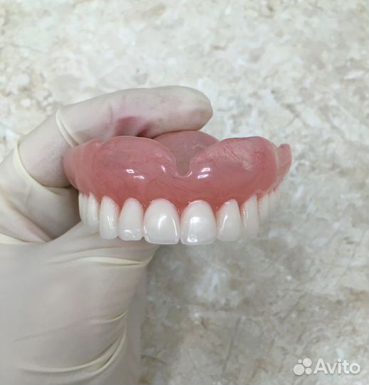 Зубные протезы