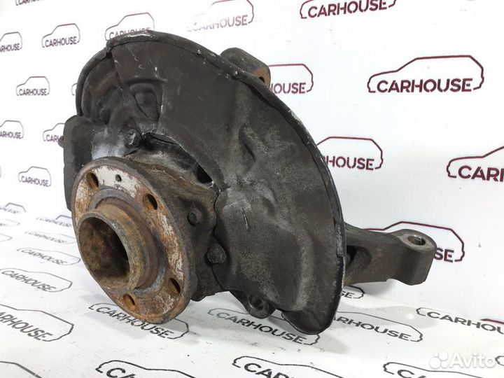 Кулак поворотный передний правый Volvo Xc90