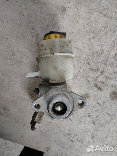 Главный тормозной цилиндр Chevrolet Lanos