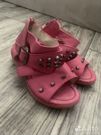 Детская обувь