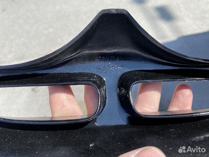 Предняя часть пластика