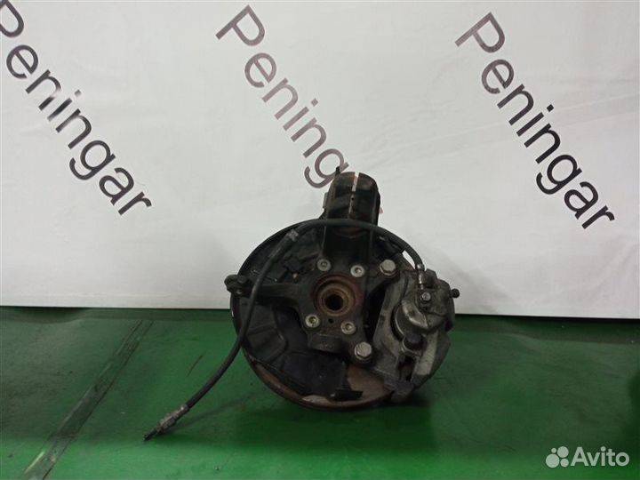 Ступица (кулак, цапфа) передняя левая Volkswagen