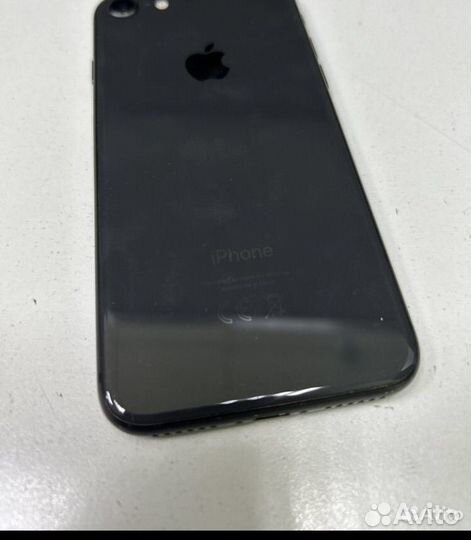 iPhone 8, 64 ГБ