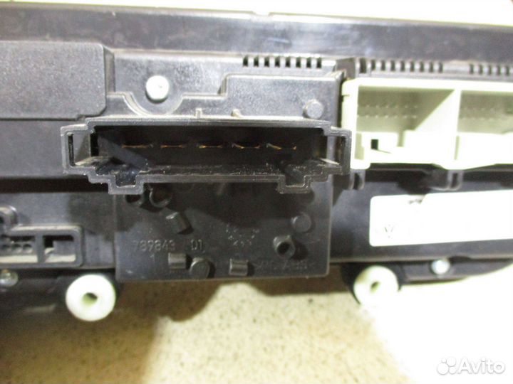 Блок управления климатом VW Jetta 6 (1B)