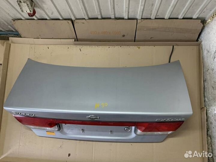 Крышка багажника nissan sunny FB15