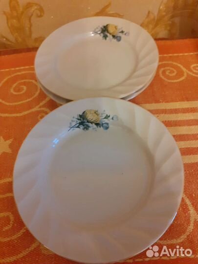 Тарелки плоские пирожковые