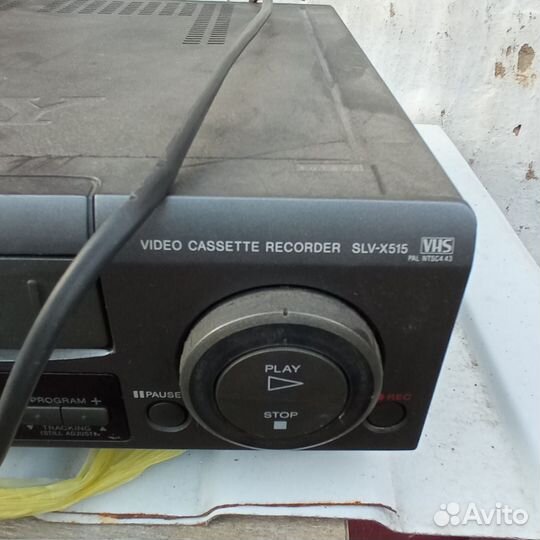 Продам видеомагнитофон sony