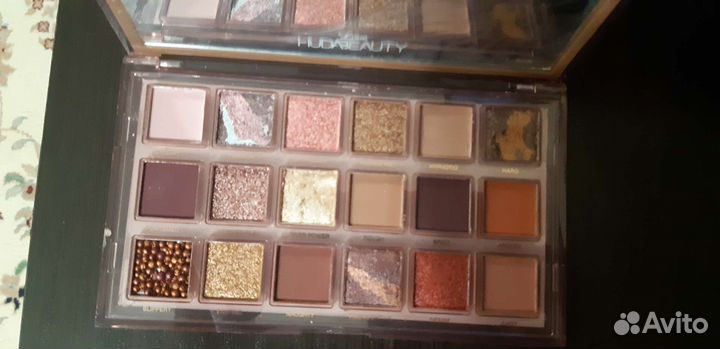 Тени для век