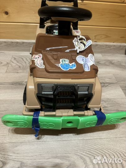Развивающая машинка детская