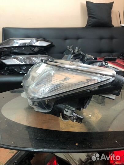 Фара ксенон левая Toyota Camry 55 2014-2017