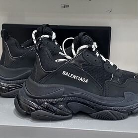 Balenciaga triple S clear sole black