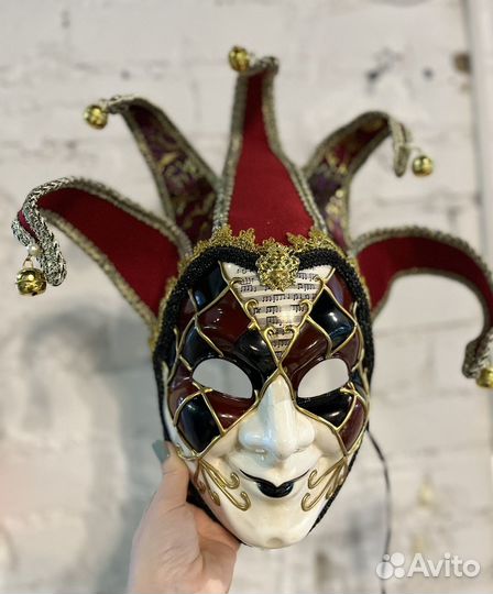 Маска театральная