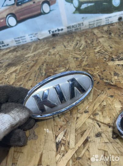 Эмблема Киа Сид