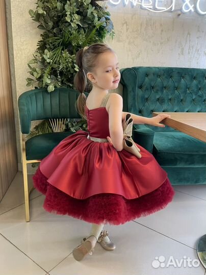 Платье для девочки нарядное