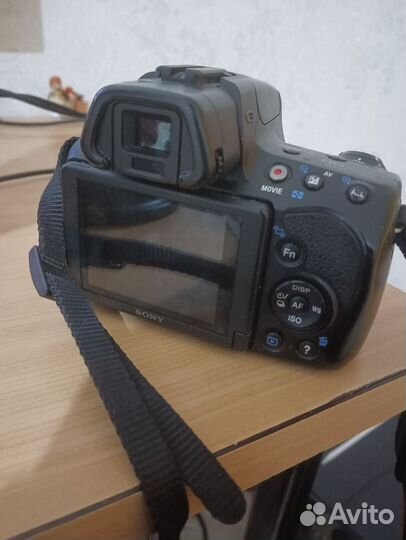 Зеркальный фотоаппарат Sony a37