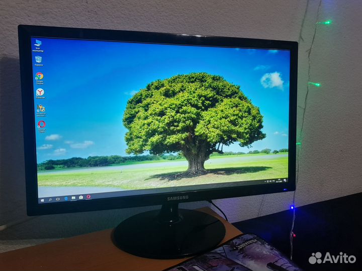 LED Монитор Samsung 22 дюйма