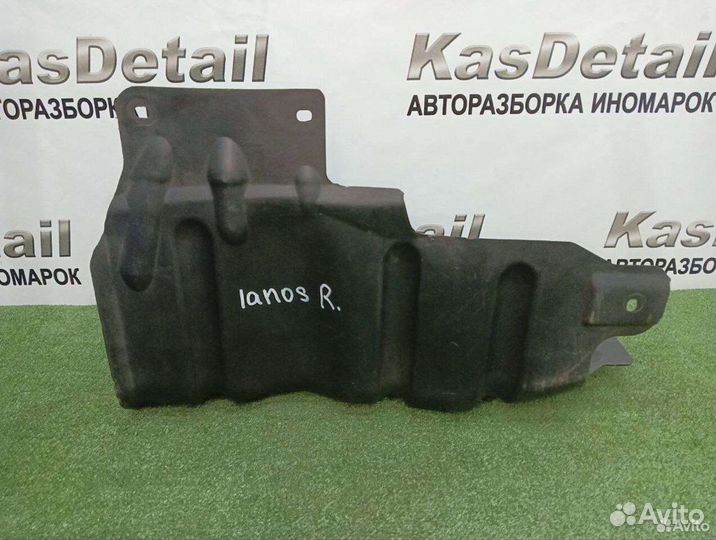 Правый пыльник двигателя Chevrolet Lanos