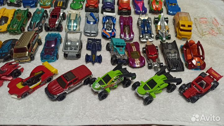 Машинки hot wheels