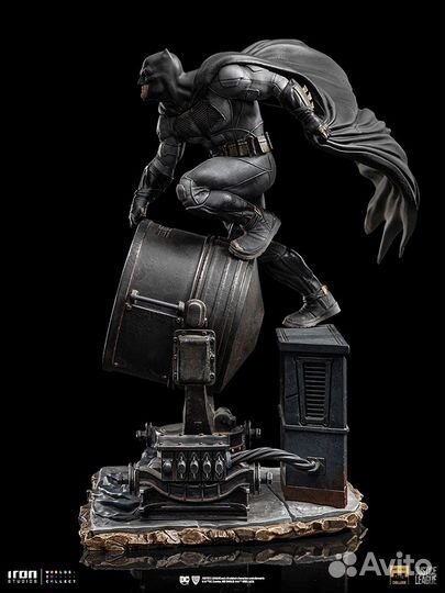 Batman on Batsignal Deluxe