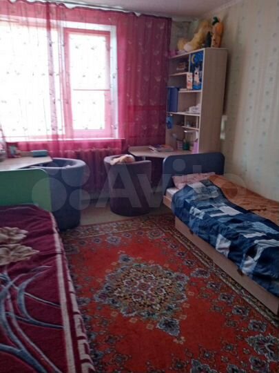 Комната 63 м² в 3-к., 2/5 эт.