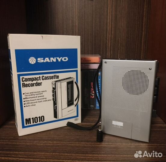 Плеер Sanyo M1010