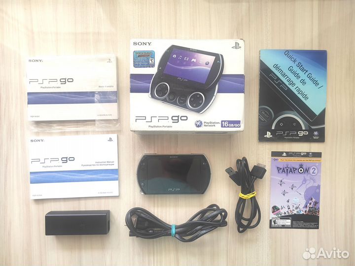 Sony Playstation Portable PSP-N1001 (PSP GO)