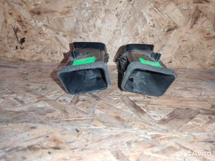 Дефлектор обдува салона Volkswagen Crafter 2E cktb