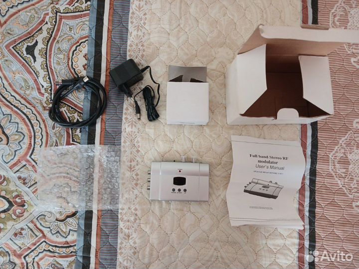 Стерео RF модулятор 2049F