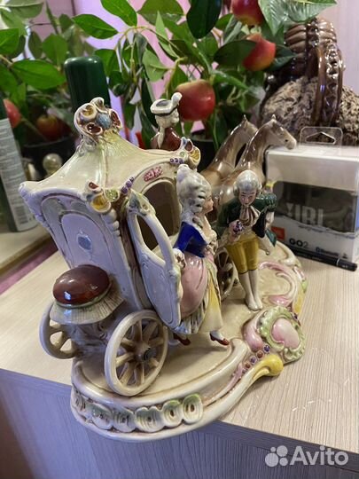 Статуэтка Карета
